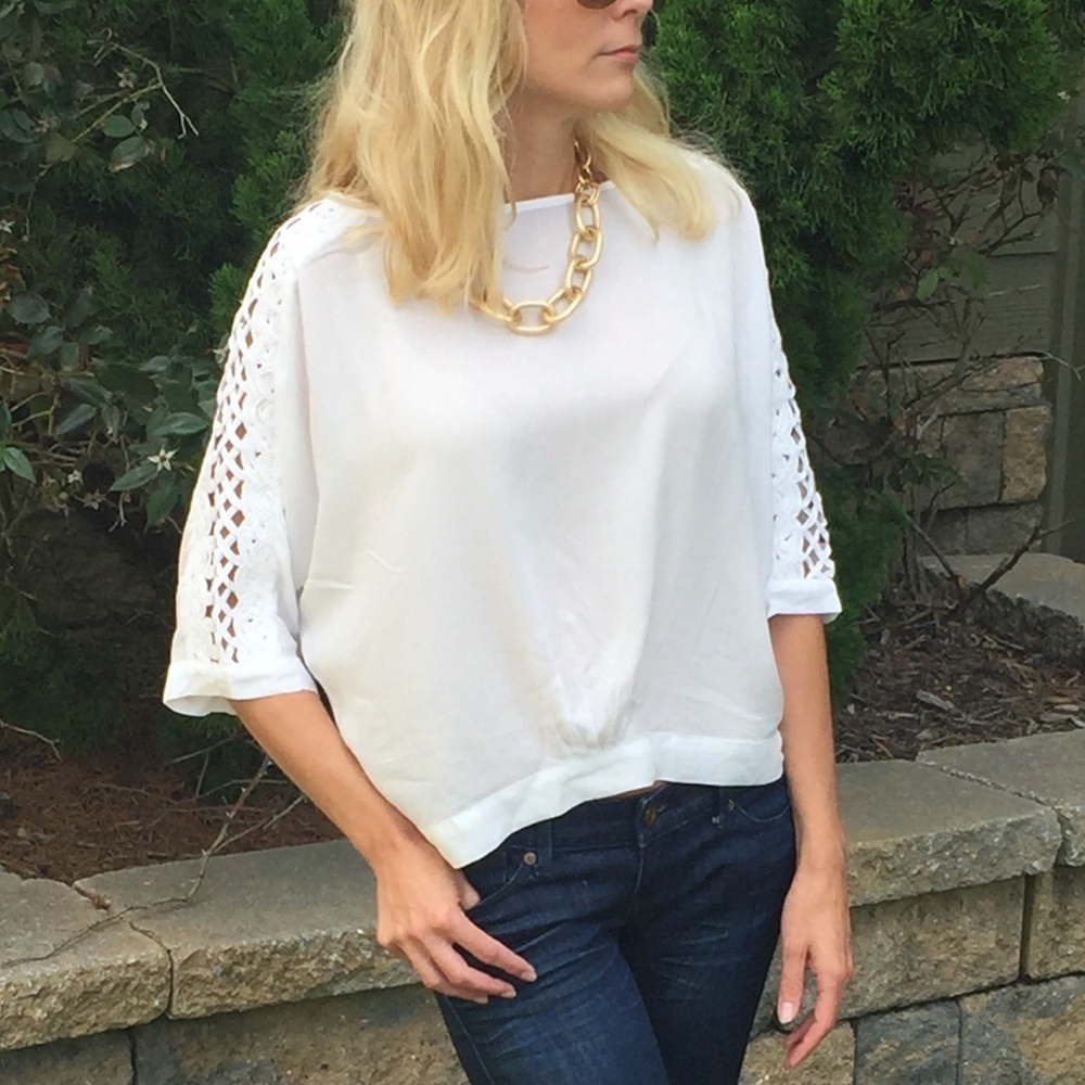 Lattice sleeve blouse
